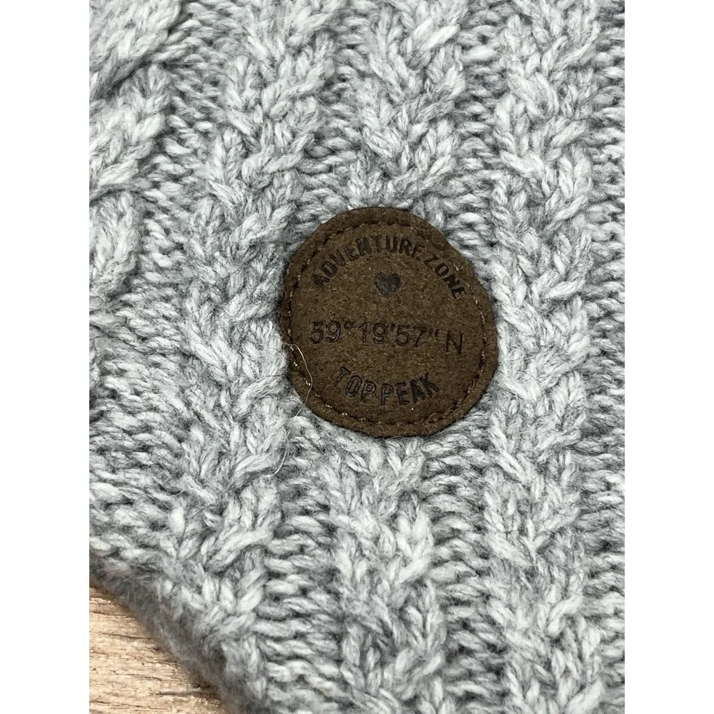 H&M Little Girls Winter Beanie Hat with Pom Pom Grey Size 4-8 Years NEW